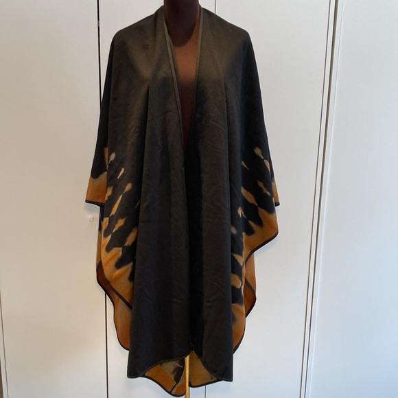 Wool cape and scarf/sash tie dye by an artist - Picture 3 of 17